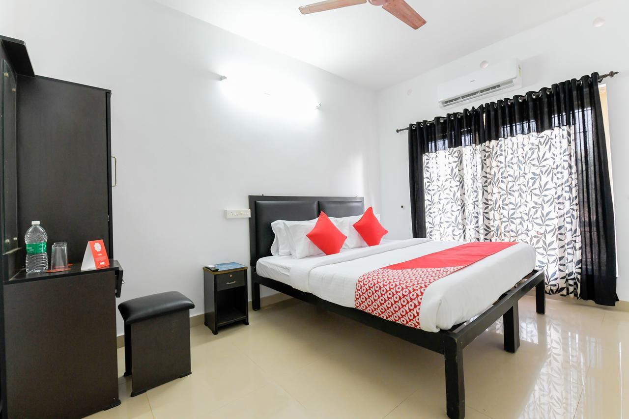 Oyo 11891 Amare Beach Resorts Alappuzha Esterno foto