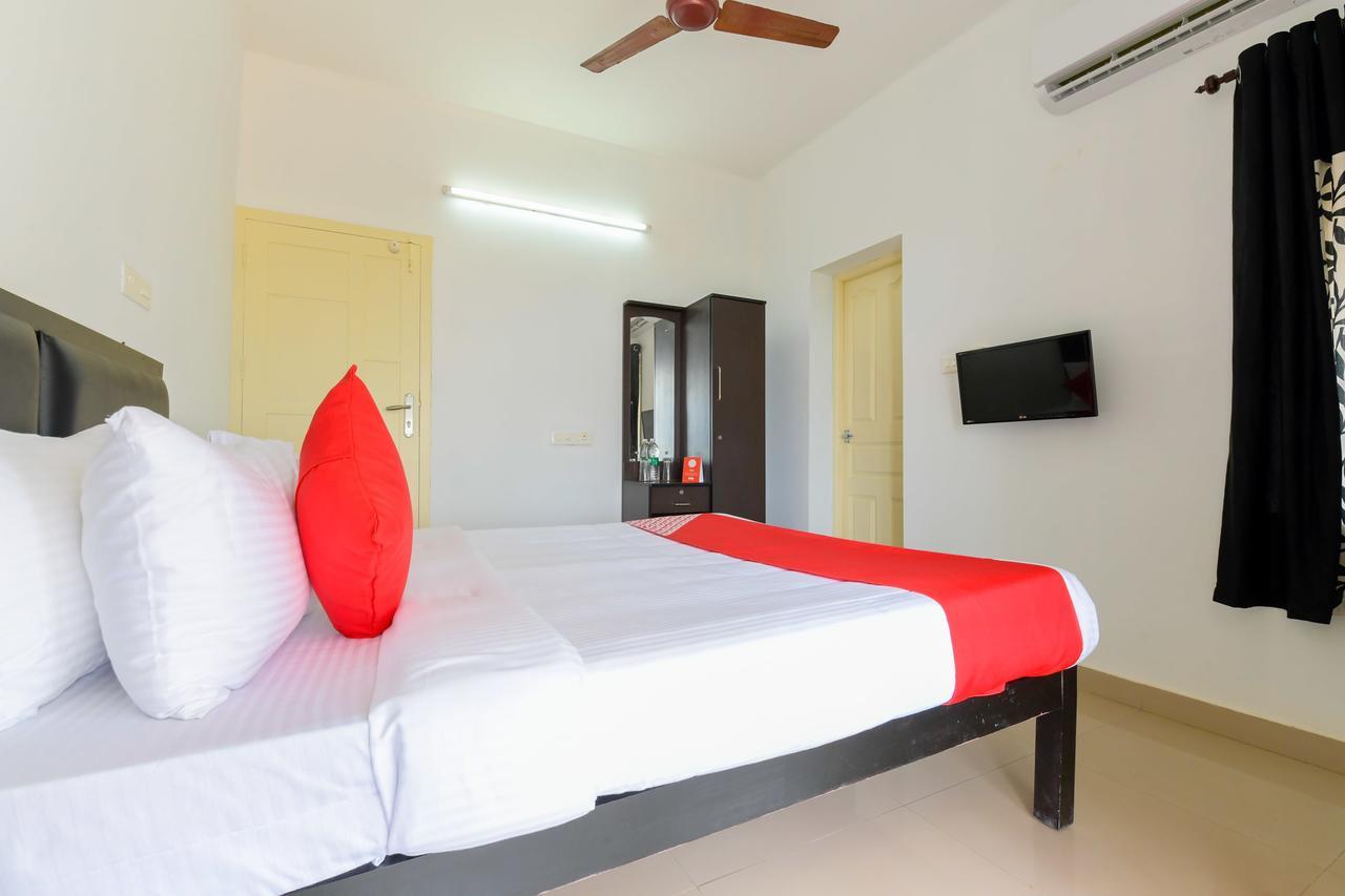 Oyo 11891 Amare Beach Resorts Alappuzha Esterno foto