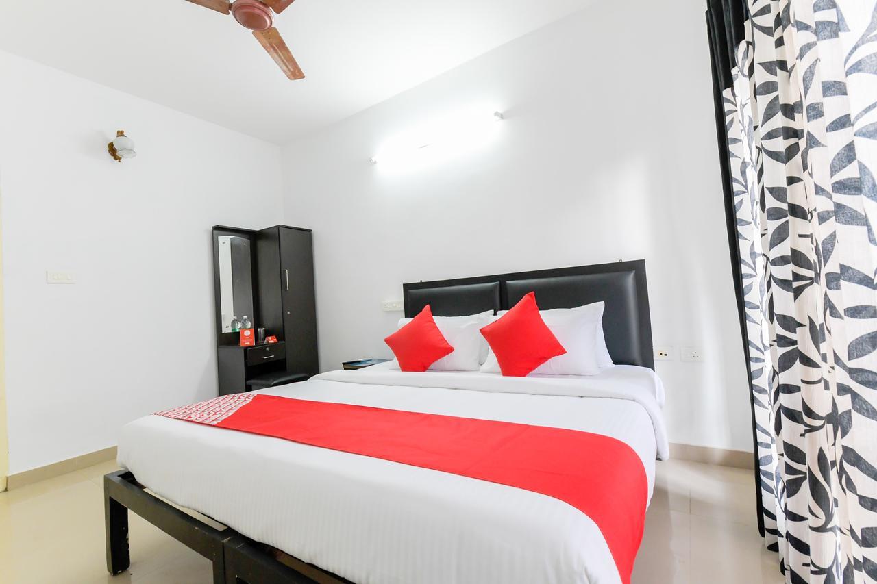 Oyo 11891 Amare Beach Resorts Alappuzha Esterno foto