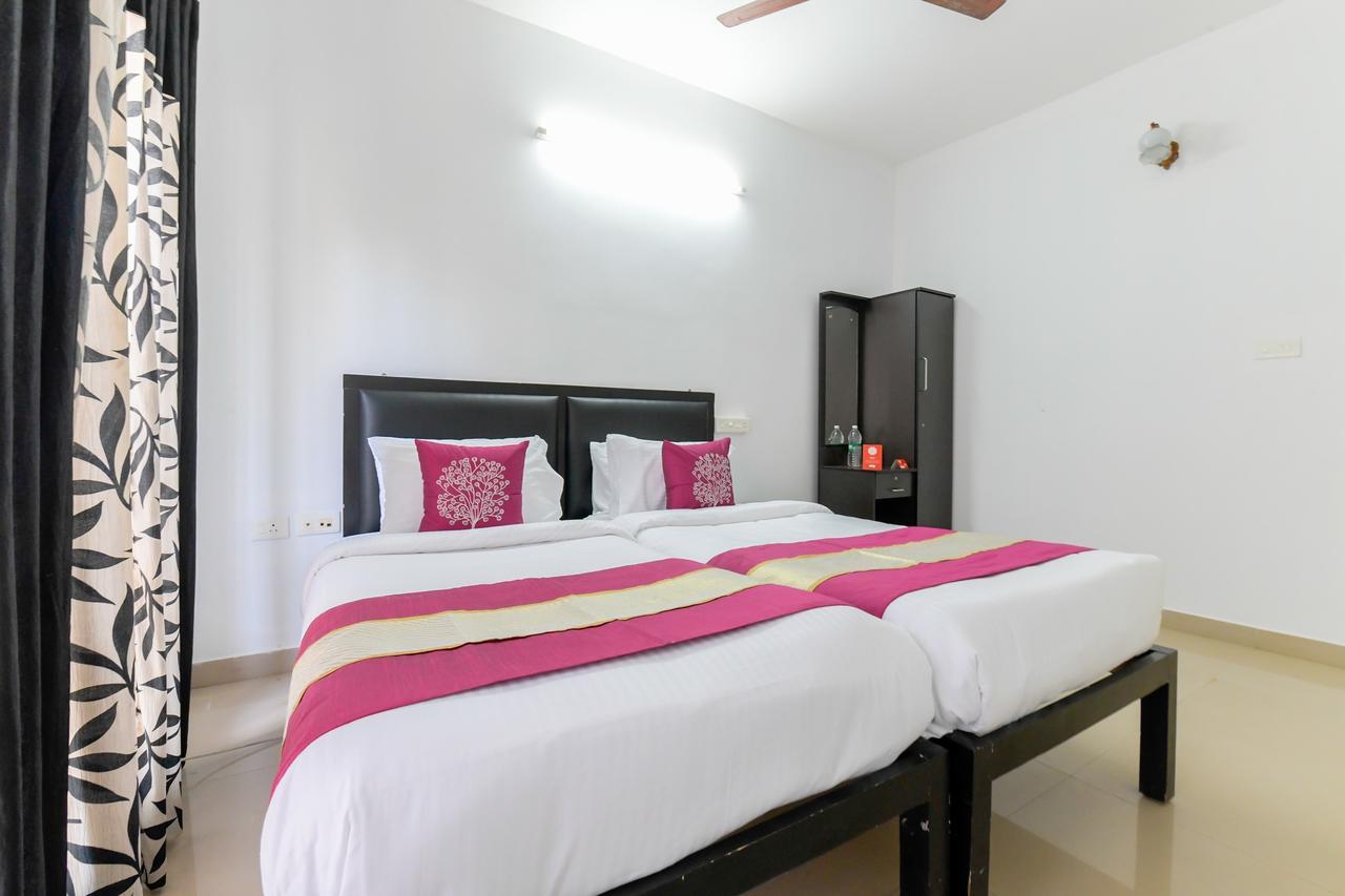 Oyo 11891 Amare Beach Resorts Alappuzha Esterno foto