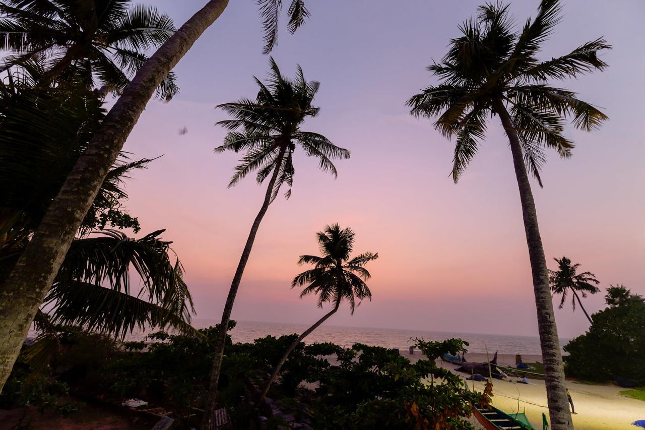 Oyo 11891 Amare Beach Resorts Alappuzha Esterno foto
